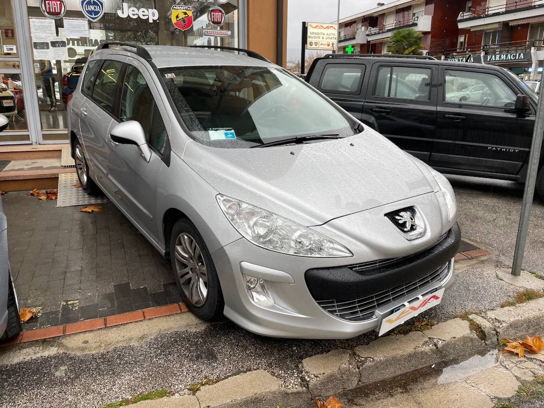 APRI FOTO GALLERY "PEUGEOT308_1.6_HDI_SWPREMIUM"