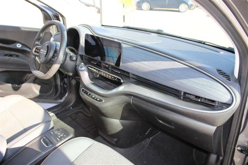 500 500 Icon Berlina 42 kWh