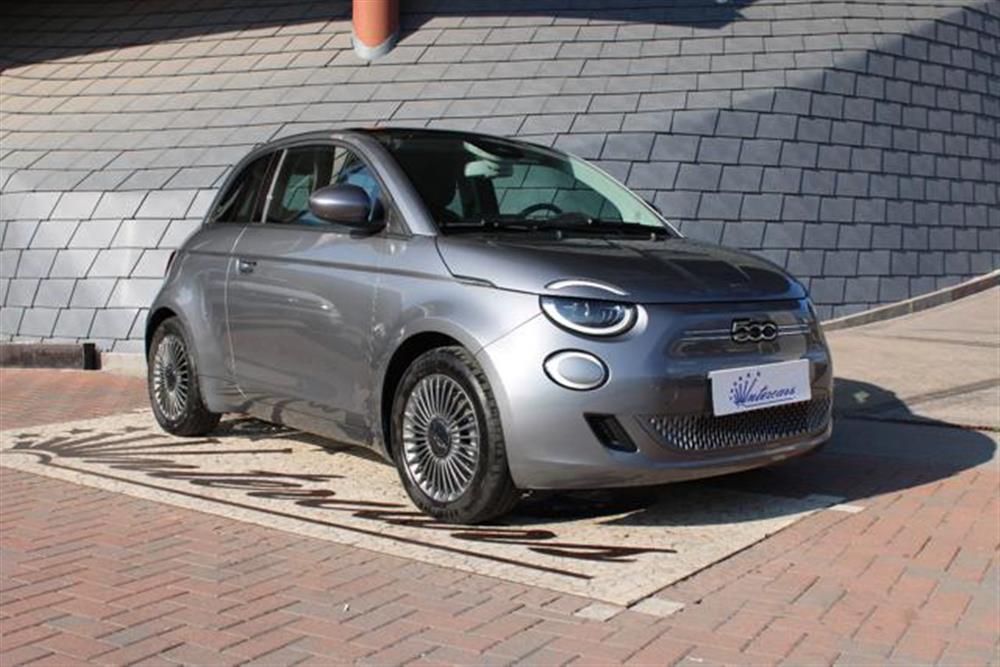 500 500 Icon Berlina 42 kWh