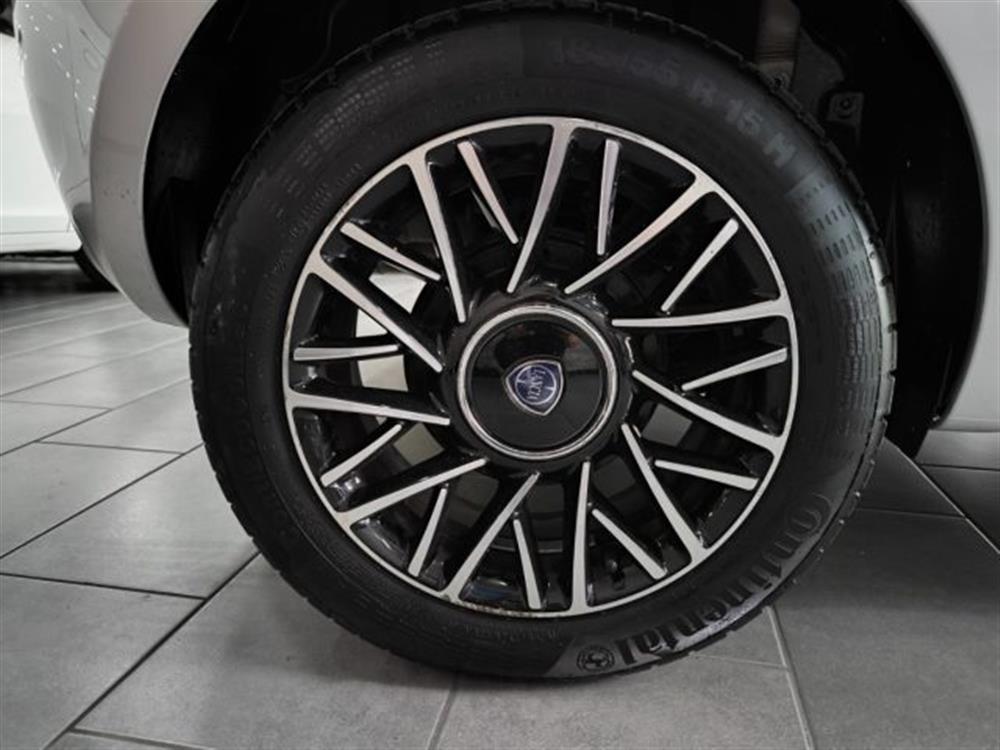 Ypsilon   Ypsilon 1.2 69 CV 5 porte S&