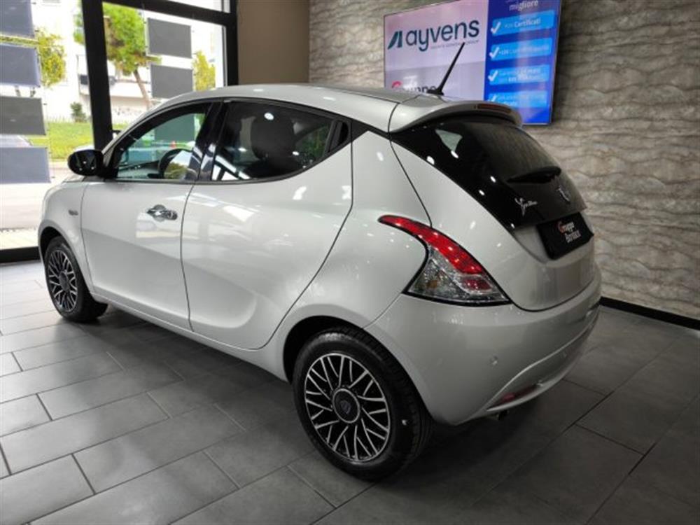 Ypsilon   Ypsilon 1.2 69 CV 5 porte S&