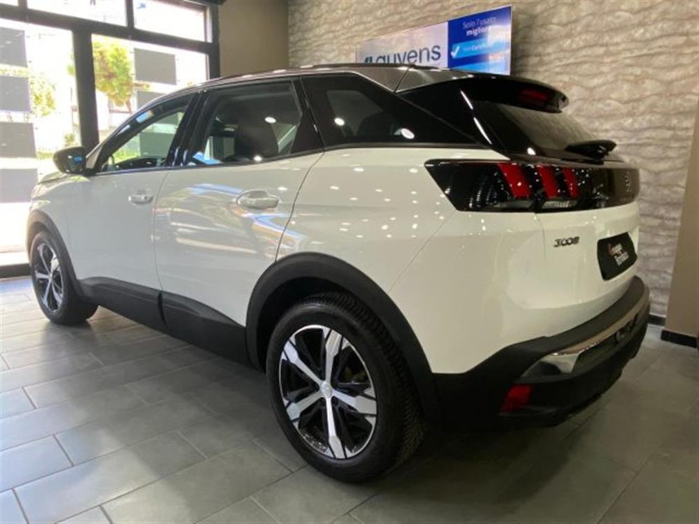 3008   3008 BlueHDi 130 S&S Acti