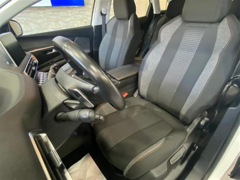 3008   3008 BlueHDi 130 S&S Acti