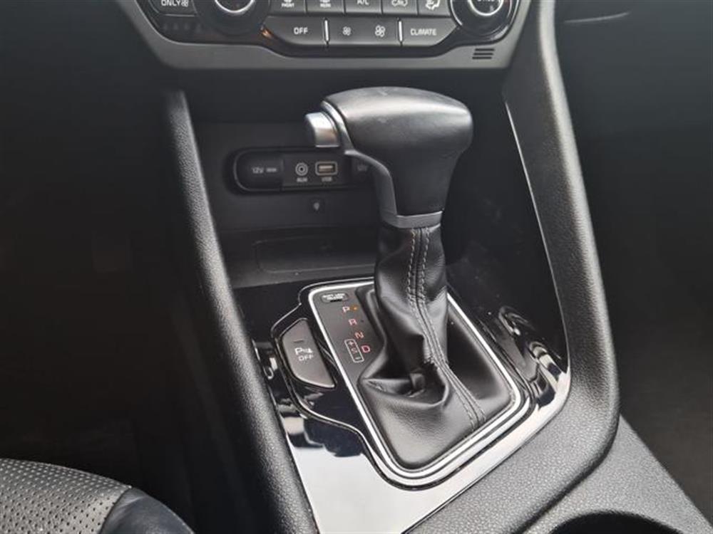 Niro   Niro 1.6 GDi DCT HEV Styl