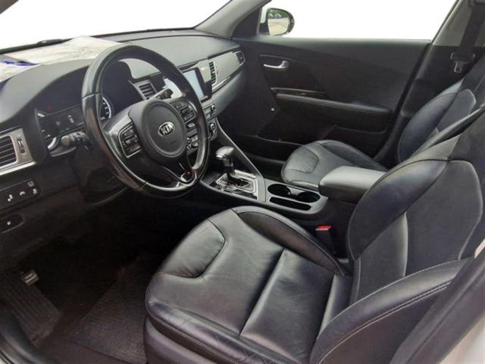 Niro   Niro 1.6 GDi DCT HEV Styl