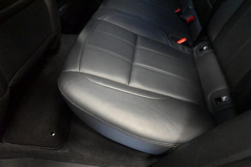 Range Rover Evoque   Range Rover Evoque P200 R-DYNAMIC BLACK