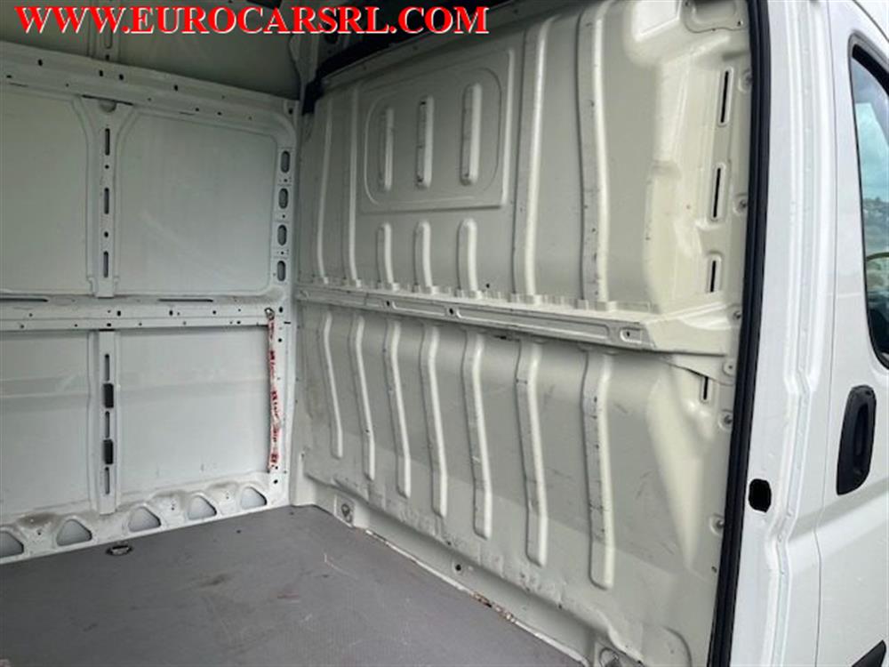 Boxer   Boxer 330 2.2 BlueHDi 140