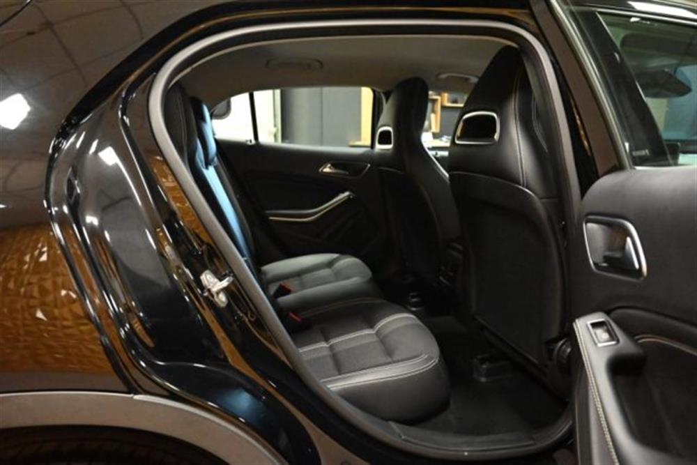 GLA 200   GLA 200 SPORT AUTO NAVI TEL