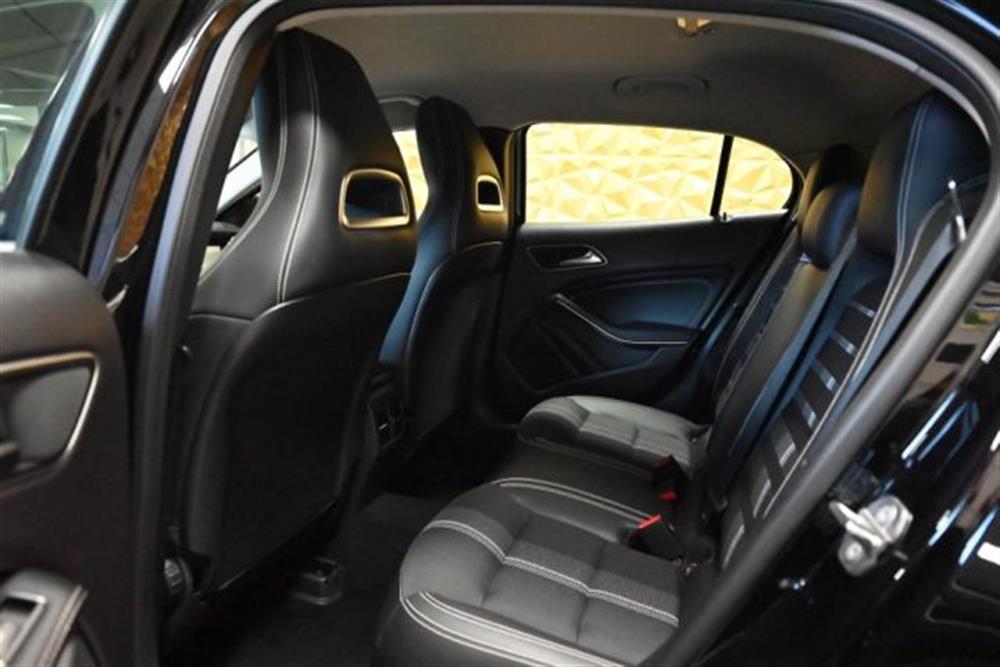 GLA 200   GLA 200 SPORT AUTO NAVI TEL