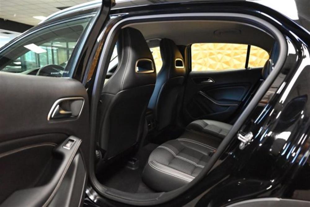 GLA 200   GLA 200 SPORT AUTO NAVI TEL