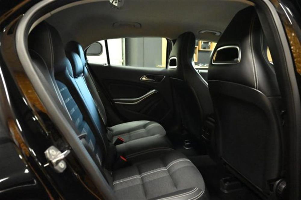 GLA 200   GLA 200 SPORT AUTO NAVI TEL