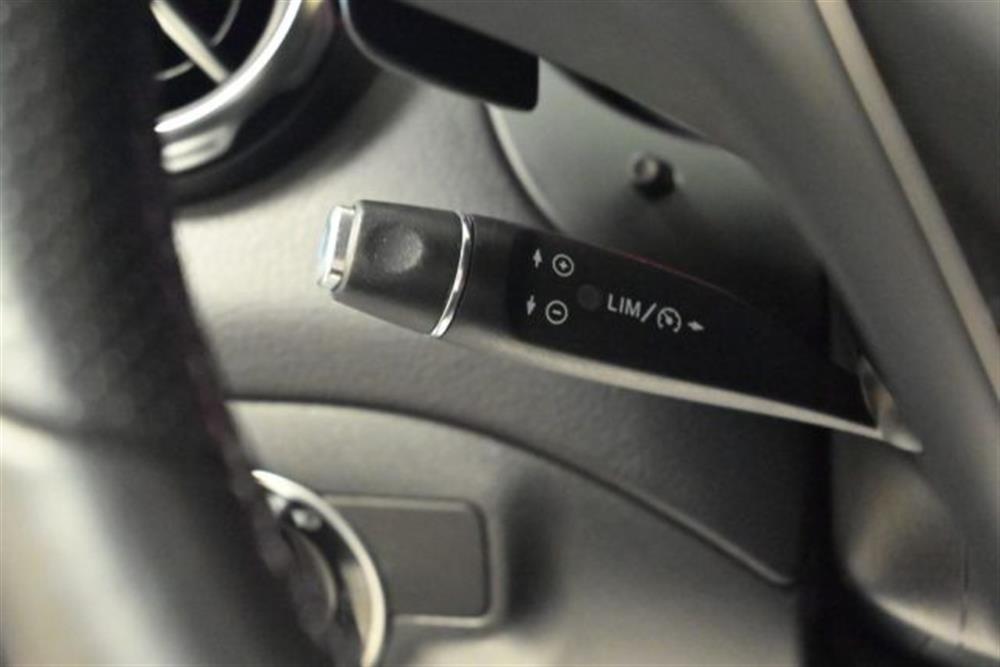 GLA 200   GLA 200 SPORT AUTO NAVI TEL