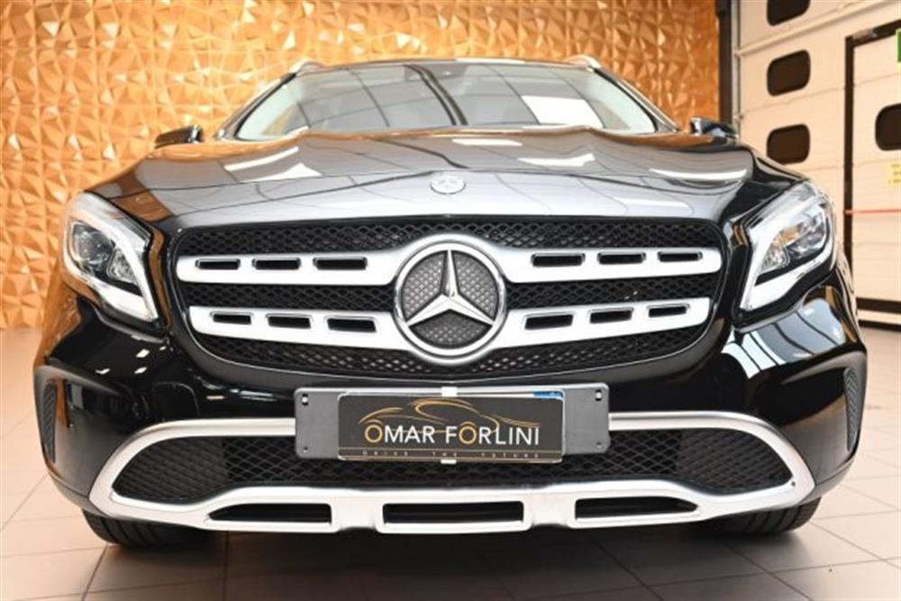 GLA 200   GLA 200 SPORT AUTO NAVI TEL