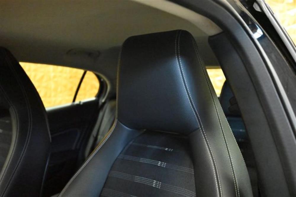 GLA 200   GLA 200 SPORT AUTO NAVI TEL