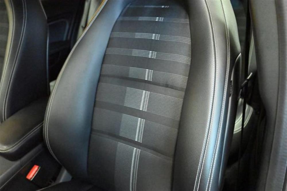 GLA 200   GLA 200 SPORT AUTO NAVI TEL