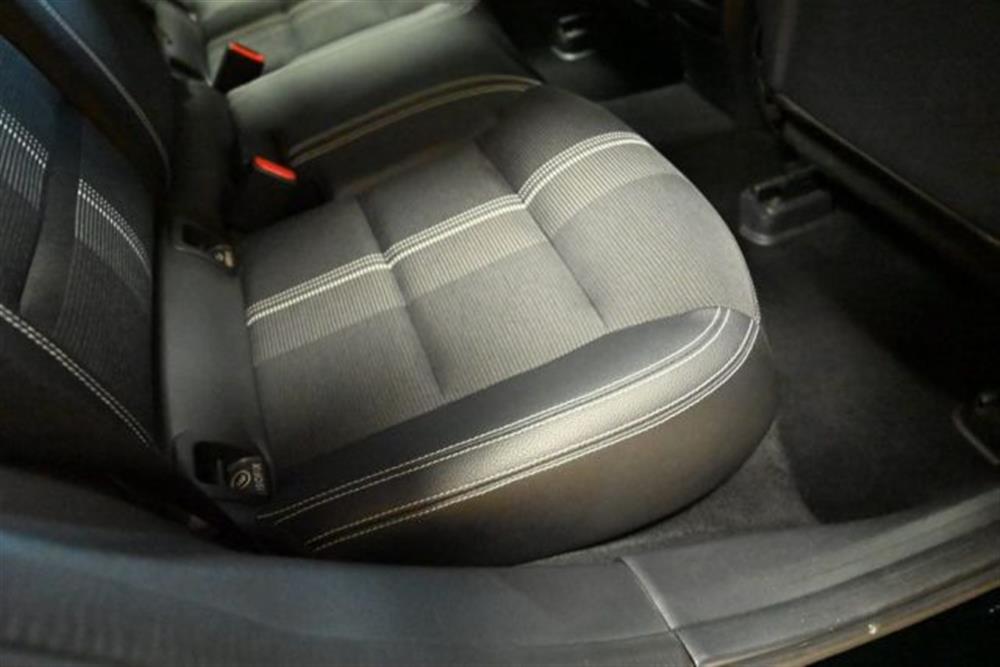 GLA 200   GLA 200 SPORT AUTO NAVI TEL
