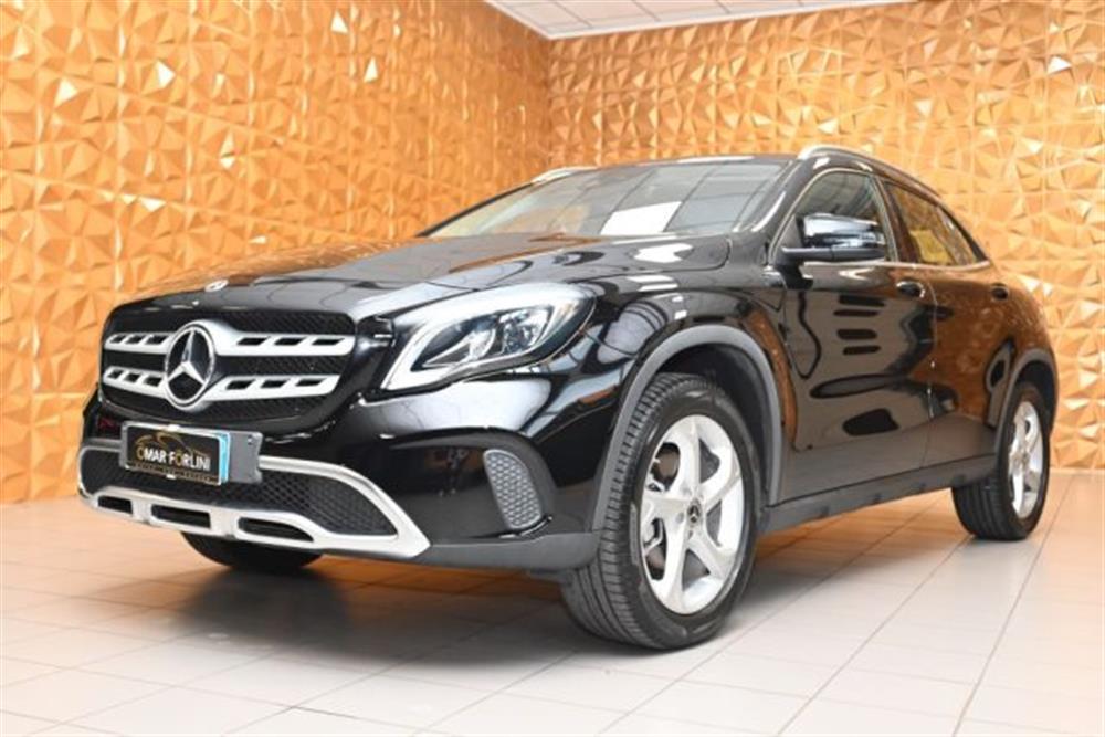 GLA 200   GLA 200 SPORT AUTO NAVI TEL