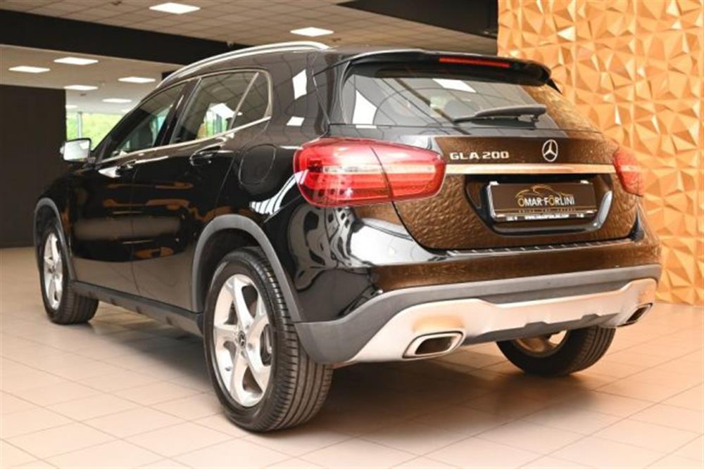 GLA 200   GLA 200 SPORT AUTO NAVI TEL