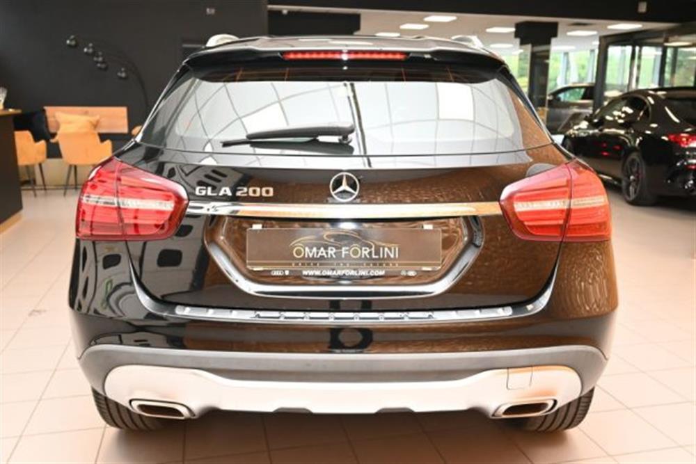 GLA 200   GLA 200 SPORT AUTO NAVI TEL