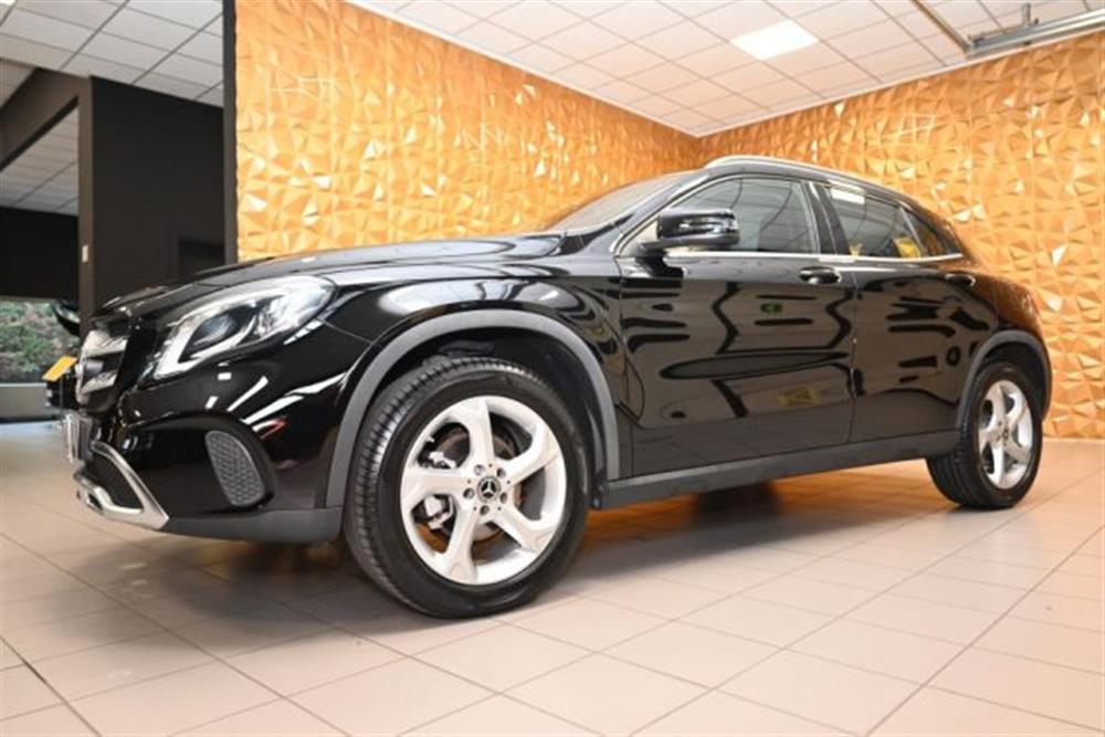 GLA 200   GLA 200 SPORT AUTO NAVI TEL