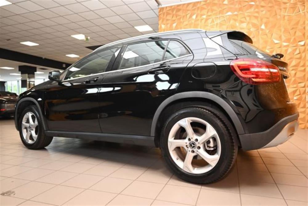GLA 200   GLA 200 SPORT AUTO NAVI TEL
