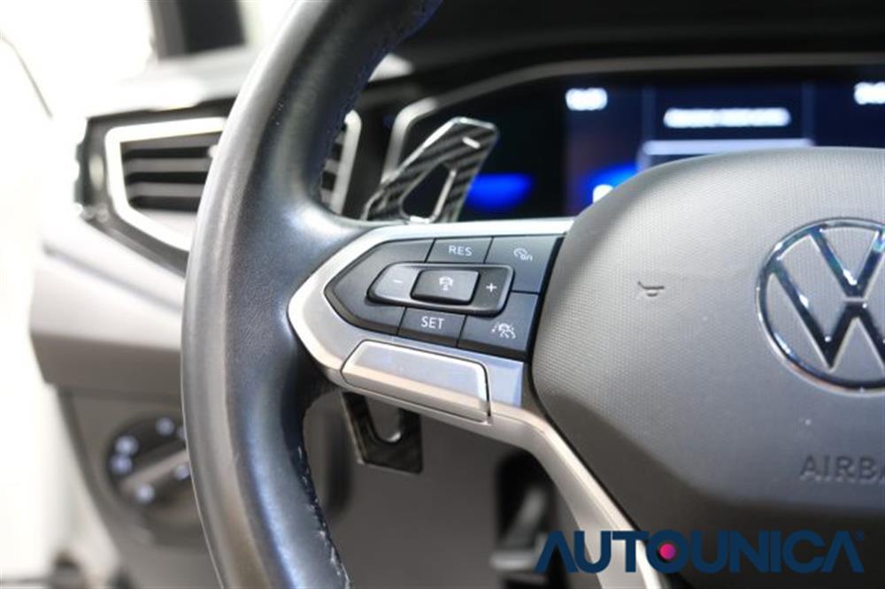 Polo Polo 1.0 TSI DSG R-LINE A