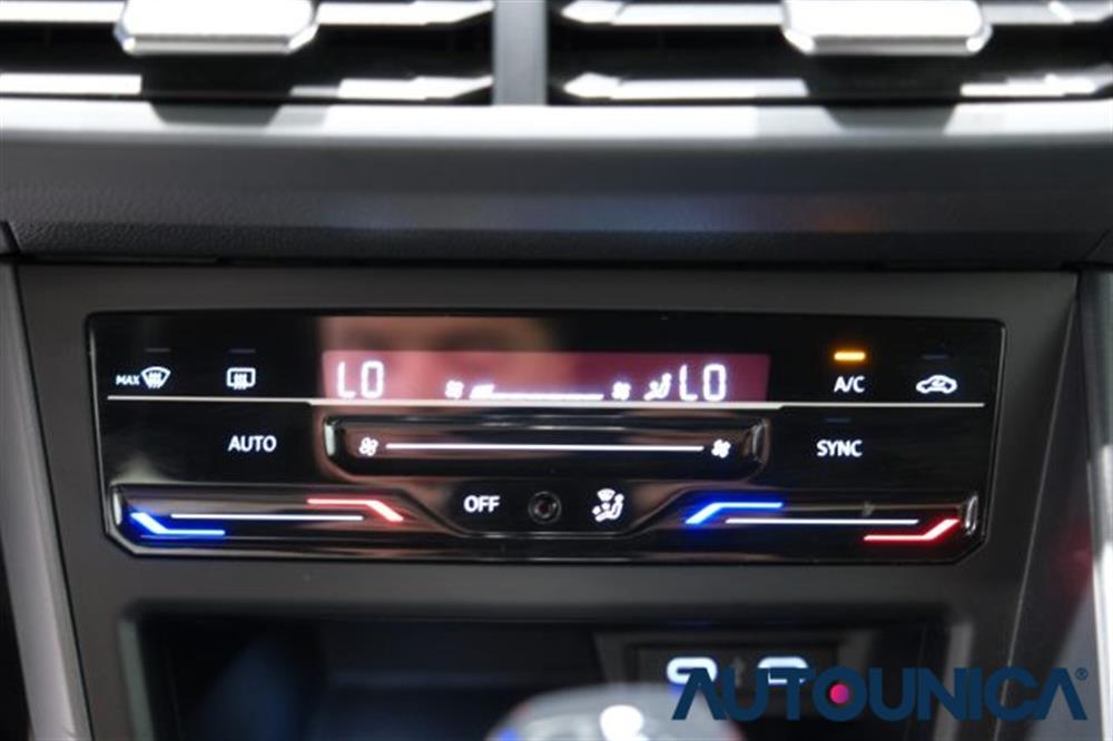 Polo Polo 1.0 TSI DSG R-LINE A