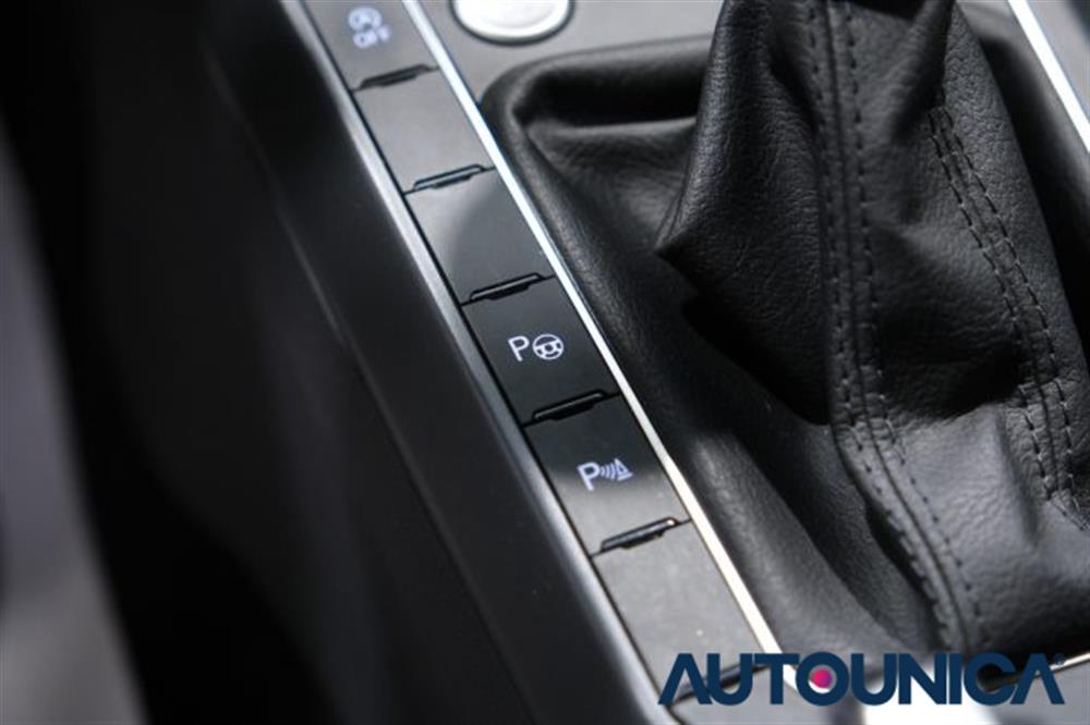 Polo Polo 1.0 TSI DSG R-LINE A