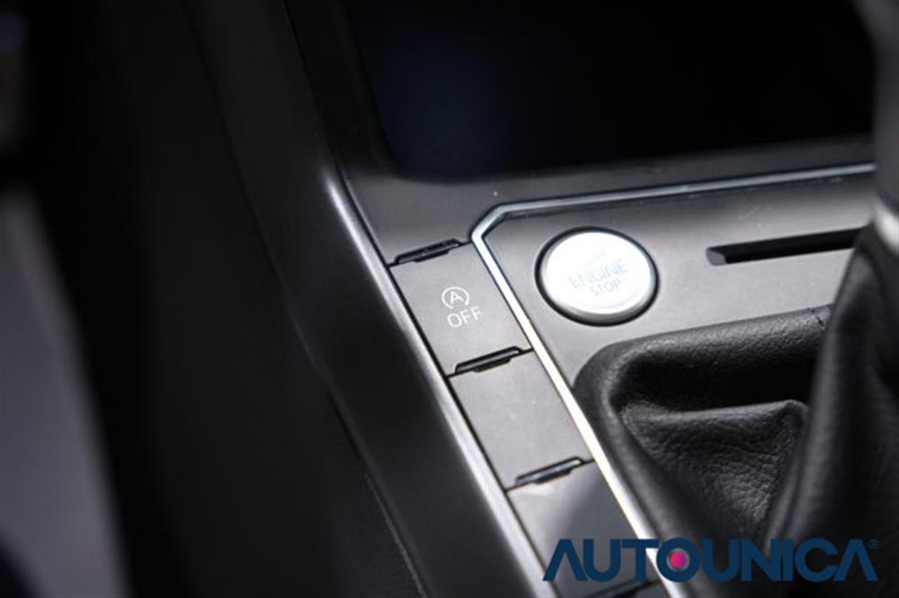 Polo Polo 1.0 TSI DSG R-LINE A