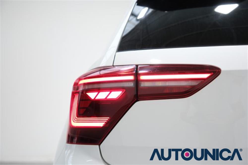 Polo Polo 1.0 TSI DSG R-LINE A