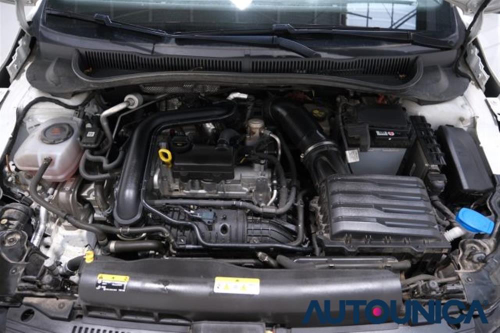 Polo Polo 1.0 TSI DSG R-LINE A