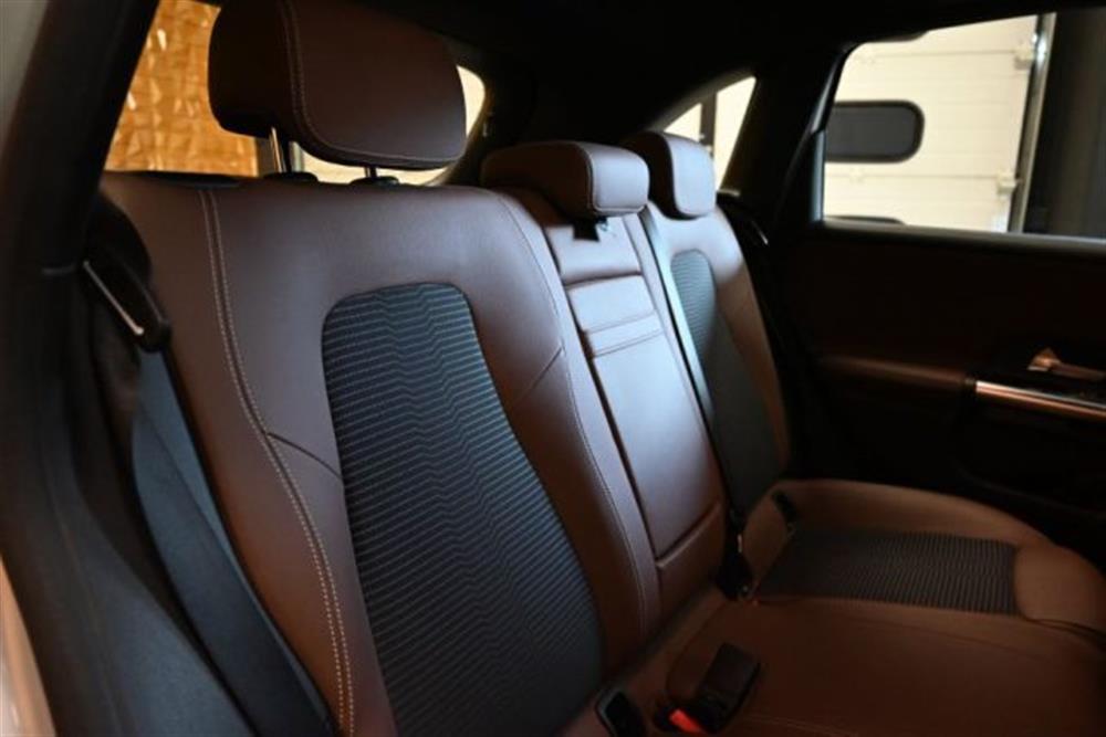 B 180   B 180 NUOVA d AUTOMATICA S