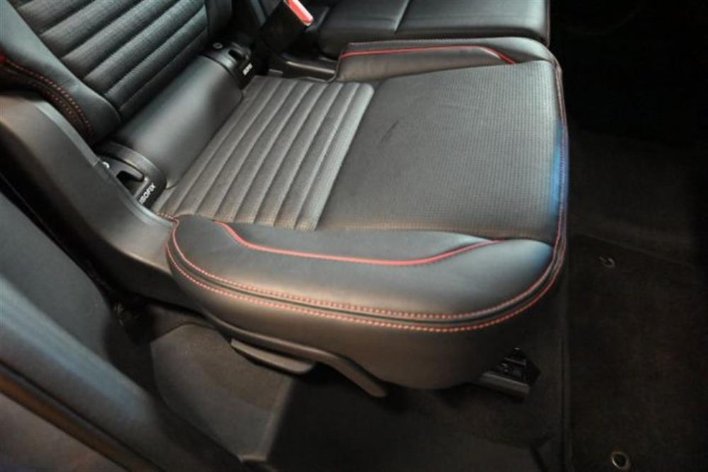 Discovery Sport   Discovery Sport P300e HYBRID R-DYNAM