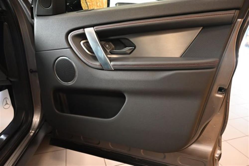 Discovery Sport   Discovery Sport P300e HYBRID R-DYNAM