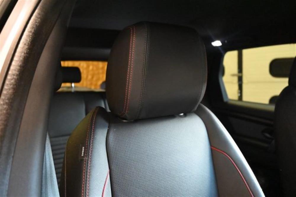 Discovery Sport   Discovery Sport P300e HYBRID R-DYNAM