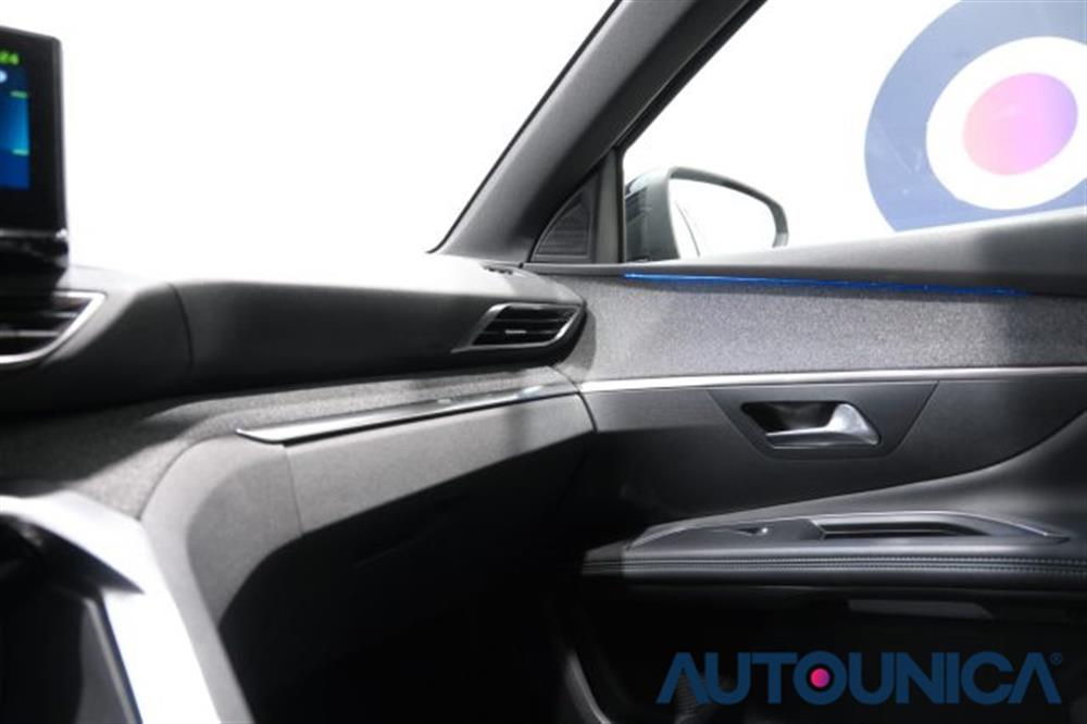 3008 3008 HYBRID4 300 E-EAT8 A