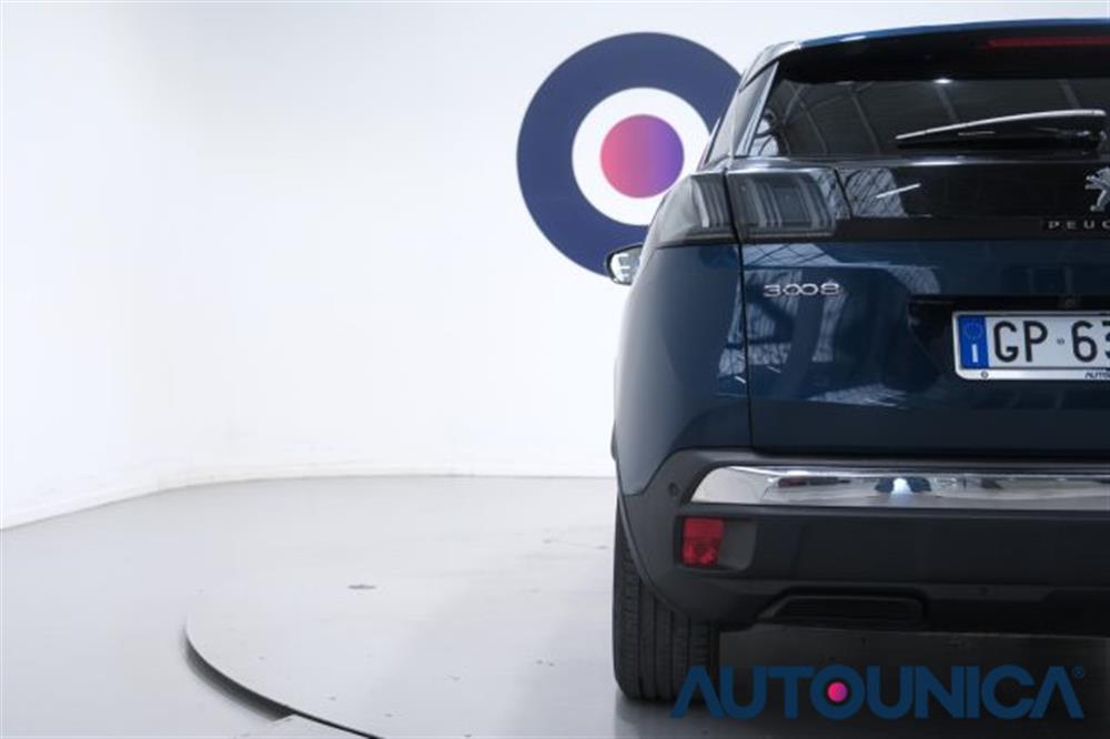 3008 3008 HYBRID4 300 E-EAT8 A