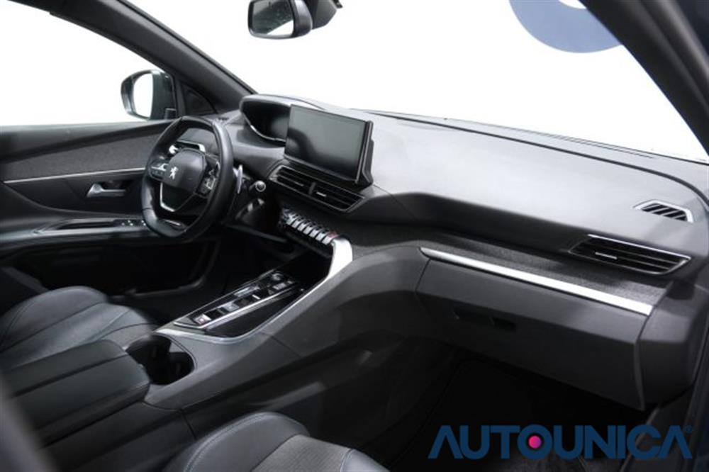 3008 3008 HYBRID4 300 E-EAT8 A