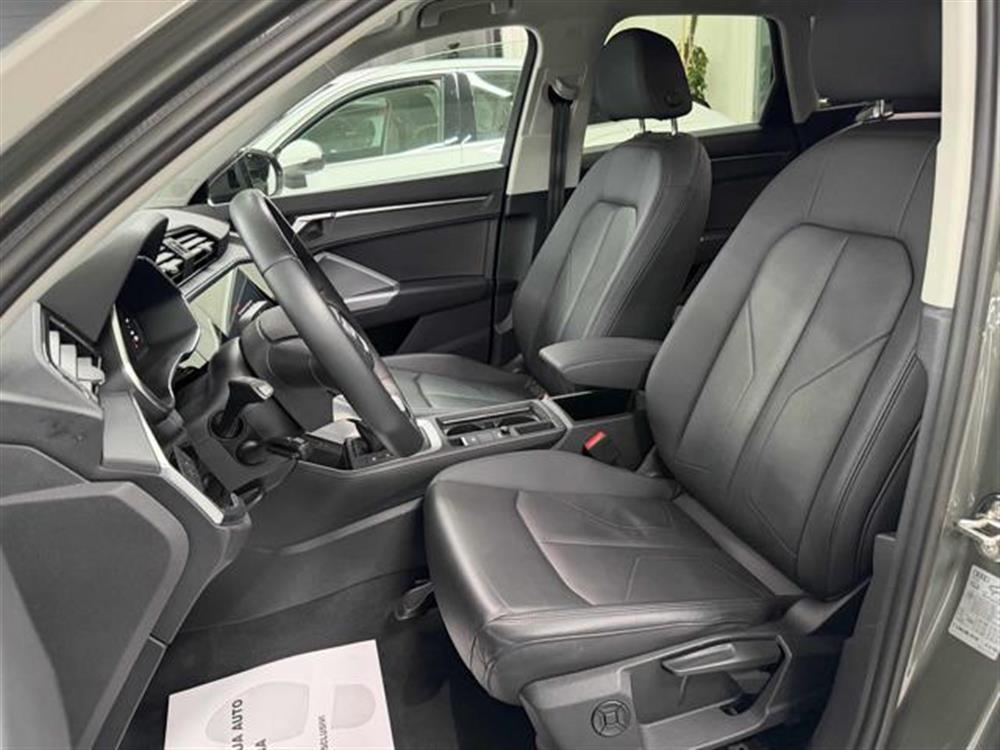 Q3   Q3 35 TDI quattro S tro