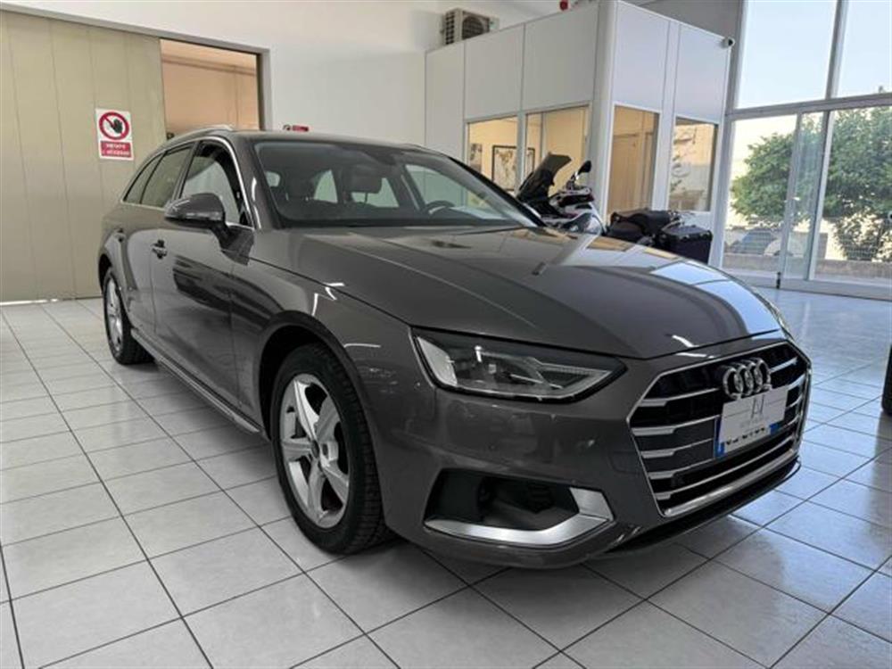 A4   A4 Avant 30 TDI/136 CV