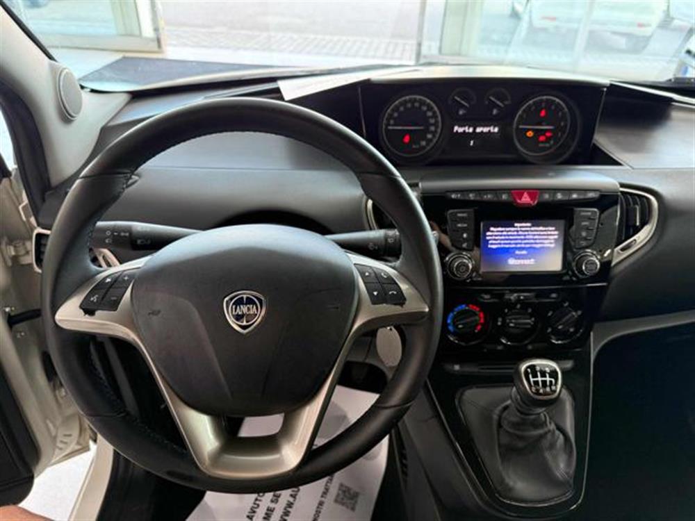 Ypsilon   Ypsilon 1.0 FireFly 5 porte