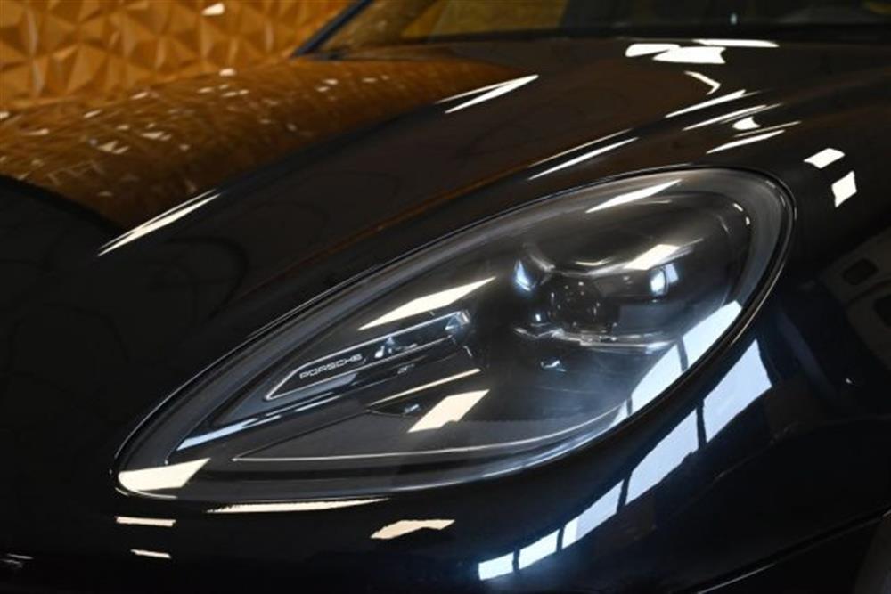 Macan   Macan 2.9 S PDK 21