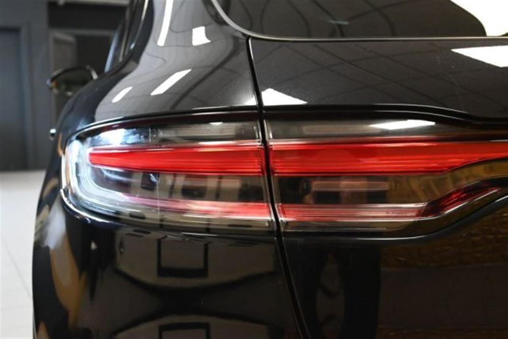 Macan   Macan 2.9 S PDK 21