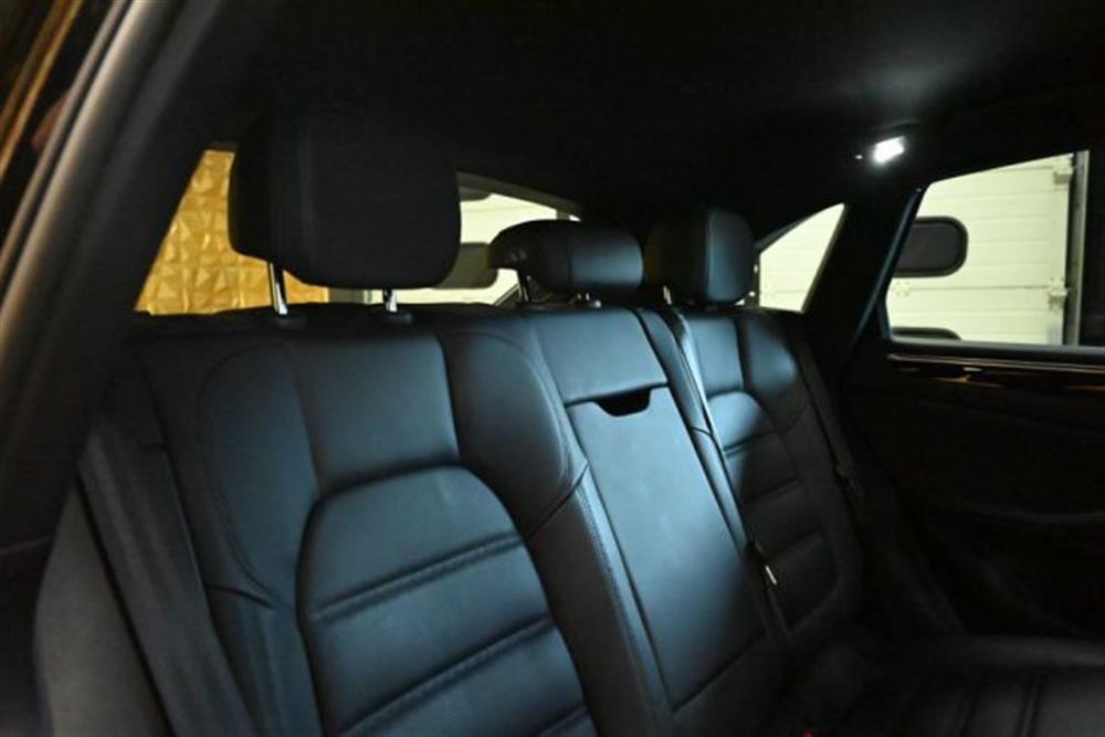 Macan   Macan 2.9 S PDK 21