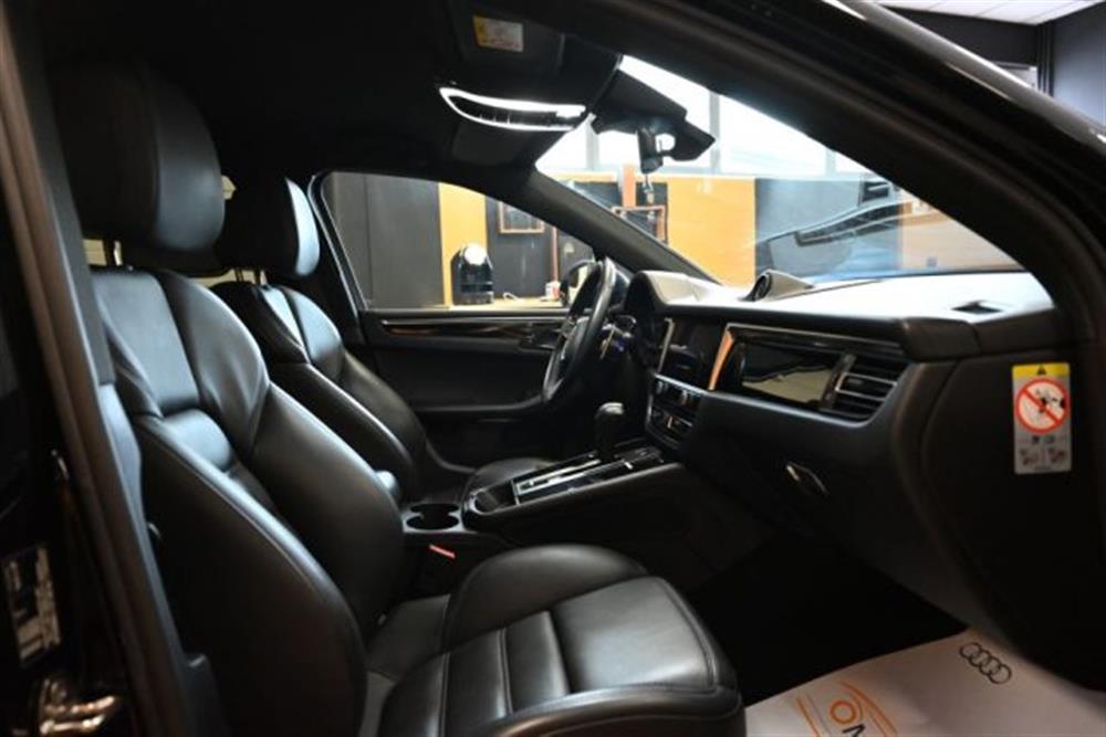Macan   Macan 2.9 S PDK 21
