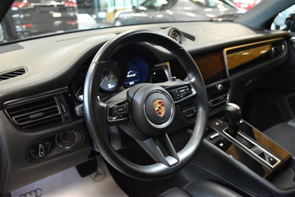 Macan   Macan 2.9 S PDK 21