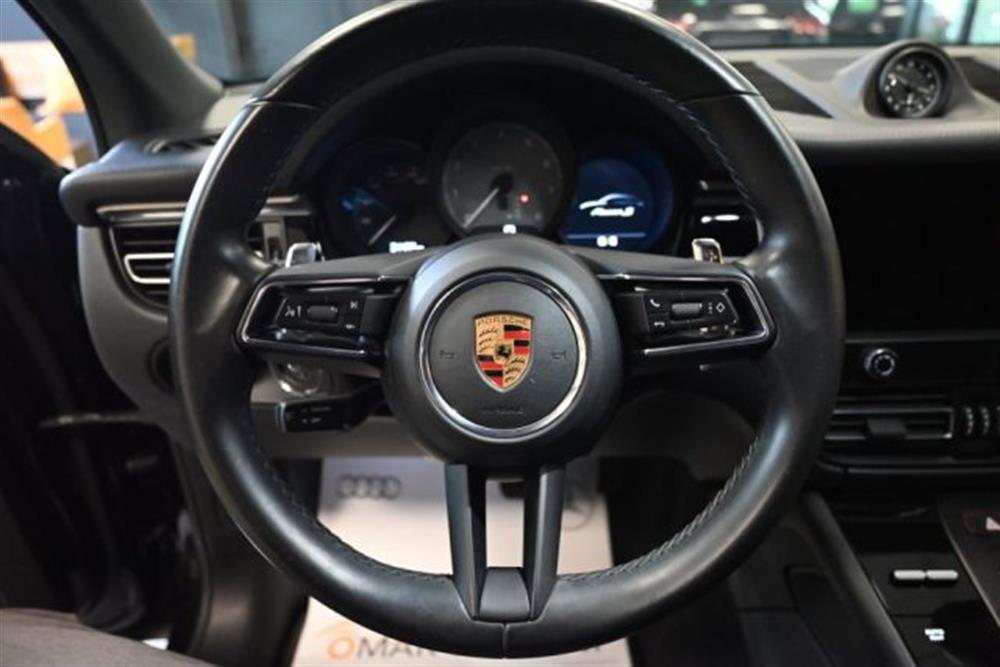 Macan   Macan 2.9 S PDK 21