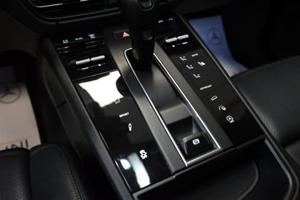 Macan   Macan 2.9 S PDK 21