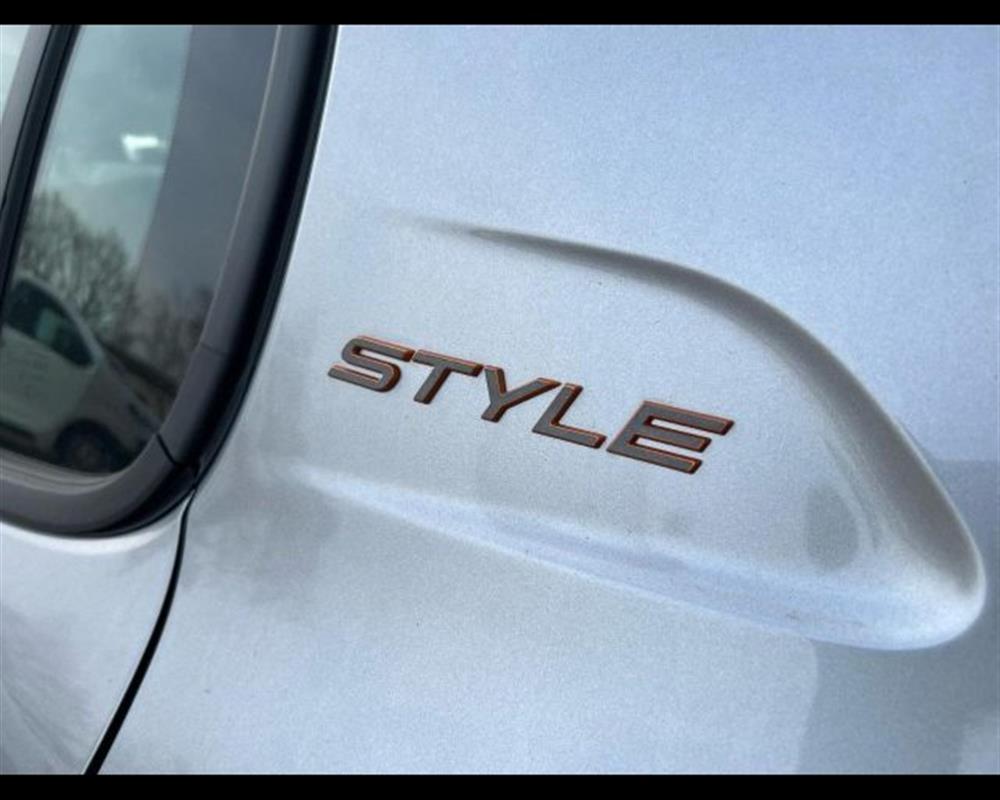 208 208 1.2 hybrid Style 100