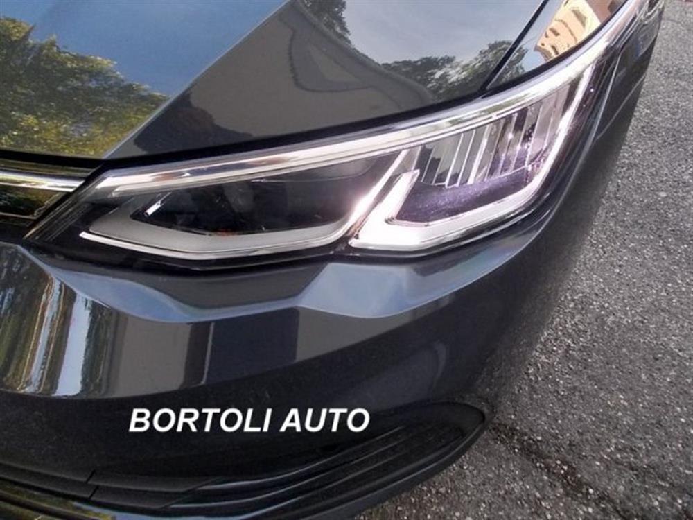 Golf   Golf 1.0 eTSI 23.000 KM E